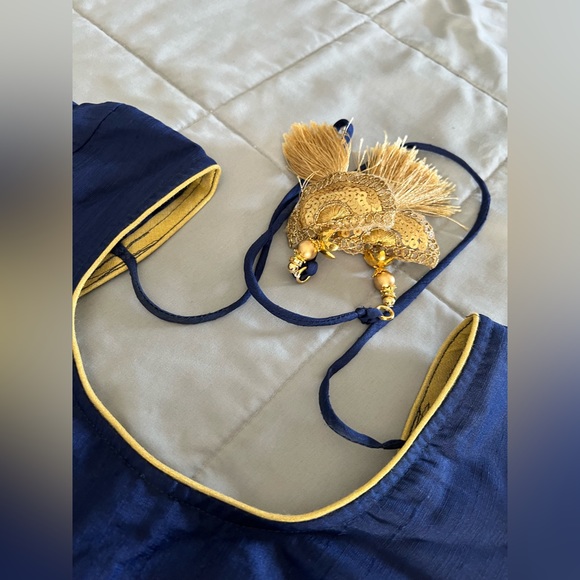 Beautiful saree with stitched blouse, Bust 34B, can make it bigger - Picture 7 of 15